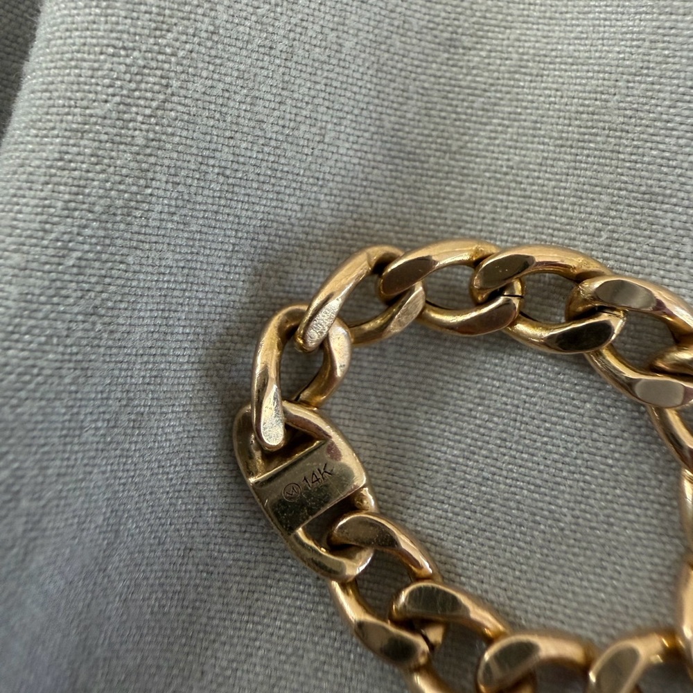 Mejuri Bold 14k Chain Ring Size 6. Purchased from Mejuri. M & 14k stamp shown - Picture 4 of 5
